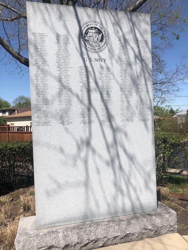 Veterans Memorial: U.S. Navy tablet image. Click for full size.