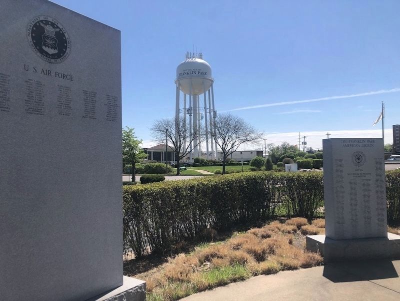 Veterans Memorial image. Click for full size.