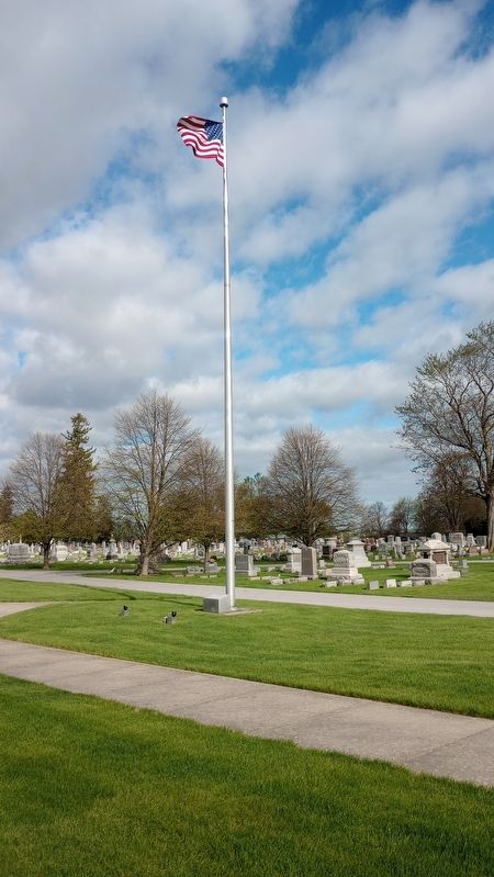 Veterans Memorial Flagpole Marker image. Click for full size.