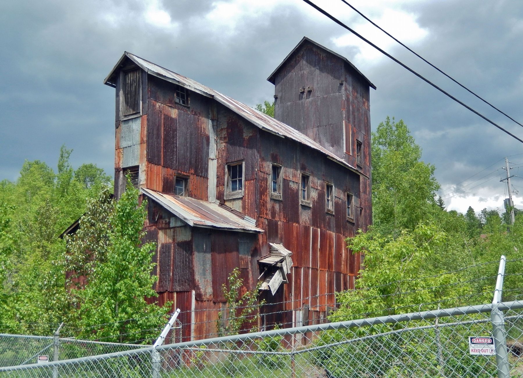Townsite Mine Headframe image. Click for full size.