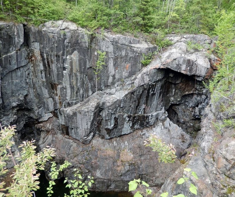 The Glory Hole (<i>Looking down from near marker</i>). Click for full size. The Glory Hole (<i>Looking down from near marker</i>) image. Click for full size.