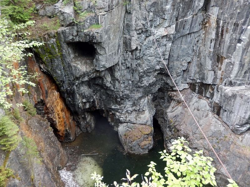 The Glory Hole (<i>Looking down from near marker</i>). Click for full size. The Glory Hole (<i>Looking down from near marker</i>) image. Click for full size.