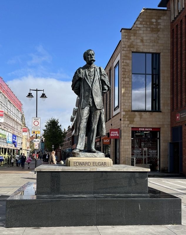 Edward Elgar Statue image. Click for full size.