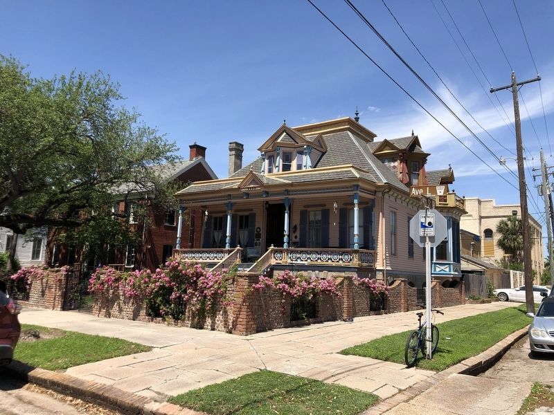 Sweeney-Royston House (1885) image. Click for full size.