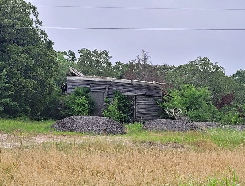 Old building on the grounds of the site of the Piedmont Springs Resort near the marker image. Click for full size.