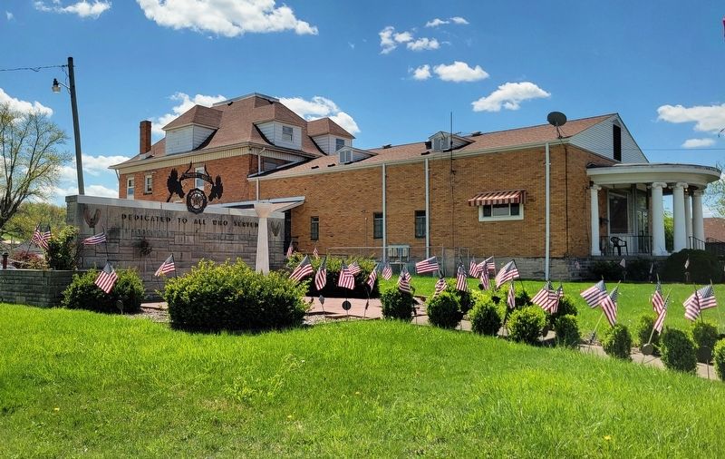 Veterans Memorial image. Click for full size.