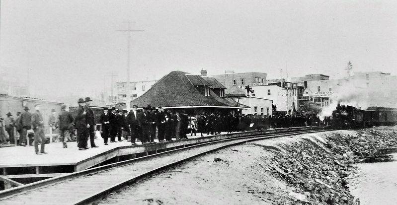 Marker detail: Cobalt Railway Station image. Click for full size.