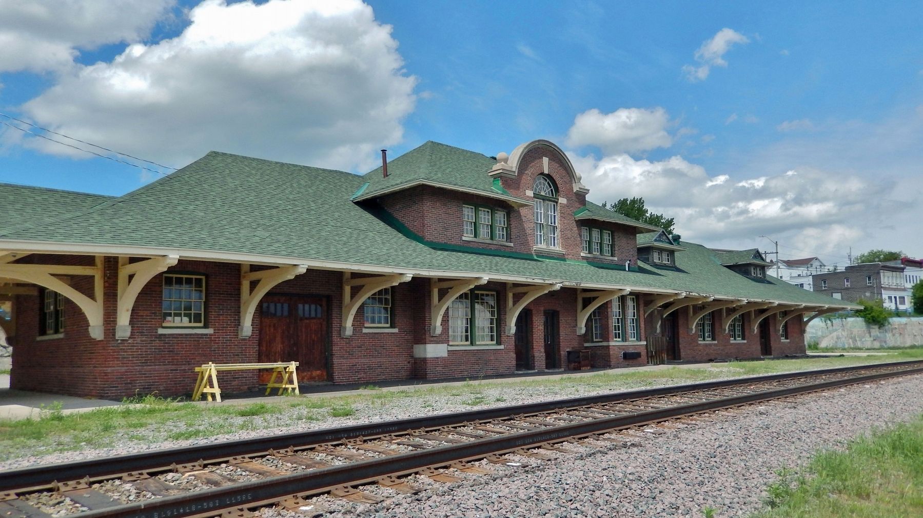 Cobalt Railway Station / La gare de Cobalt (<i>southeast elevation</i>) image. Click for full size.