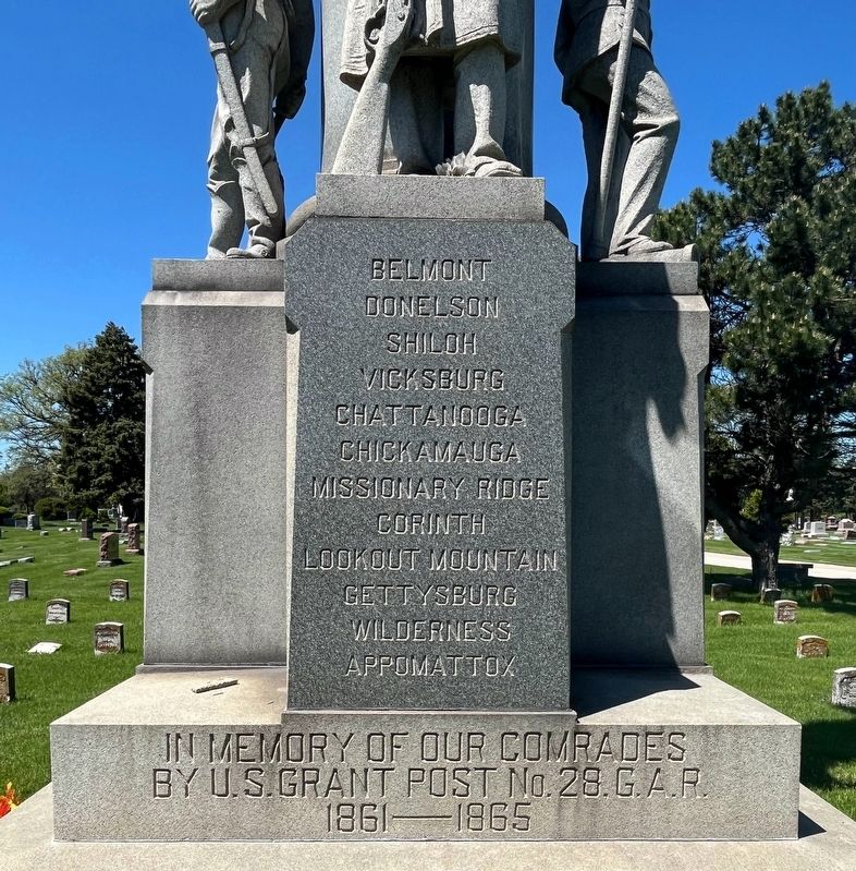 U.S. Grant GAR Post No. 28 Memorial, east-facing side. Click for full size. U.S. Grant GAR Post No. 28 Memorial, east-facing side image. Click for full size.