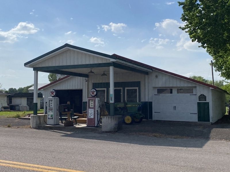 Gas Station, established after the turn of the 20th Century Marker. Click for full size. Gas Station, established after the turn of the 20th Century Marker image. Click for full size.