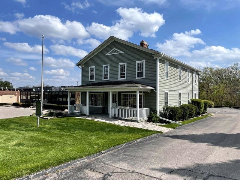 Bagley Inn and Marker image. Click for full size.