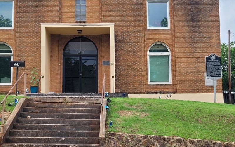 The South Union Missionary Baptist Church and Marker. Click for full size. The South Union Missionary Baptist Church and Marker image. Click for full size.
