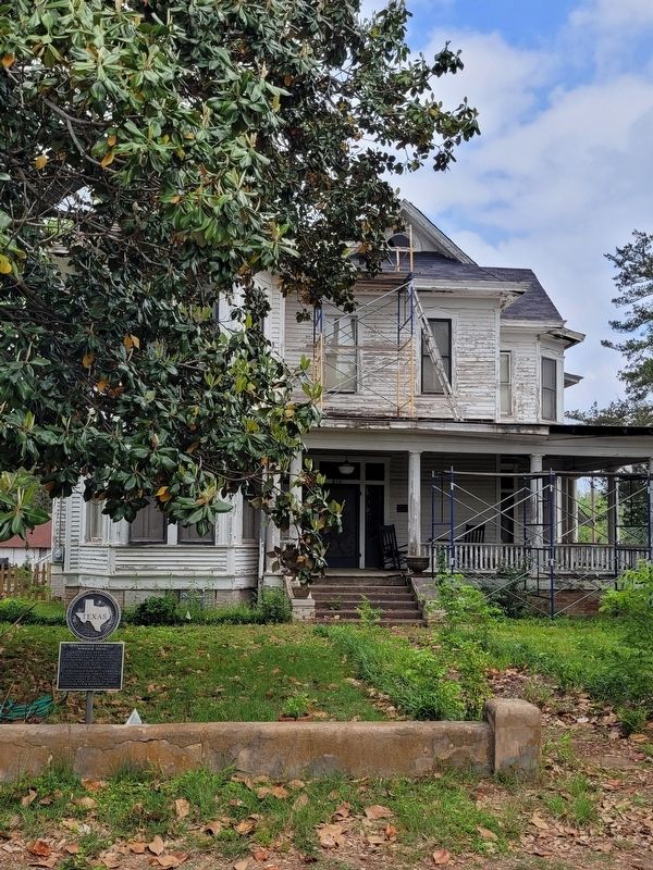 The Pennybacker-Campbell-Wommack House and Marker. Click for full size. The Pennybacker-Campbell-Wommack House and Marker image. Click for full size.