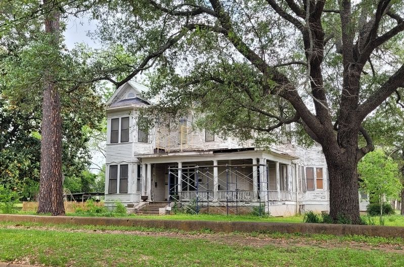 The view of the Pennybacker-Campbell-Wommack House from the street. Click for full size. The view of the Pennybacker-Campbell-Wommack House from the street image. Click for full size.