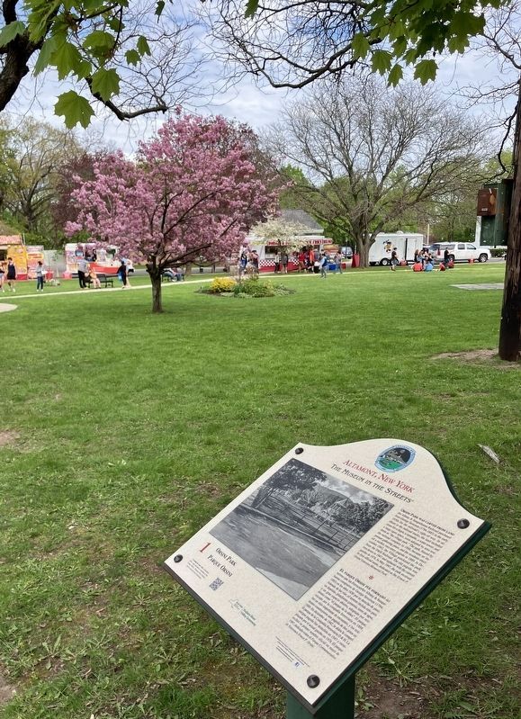 Orsini Park / Parque Orsini Marker. Click for full size. Orsini Park / Parque Orsini Marker image. Click for full size.