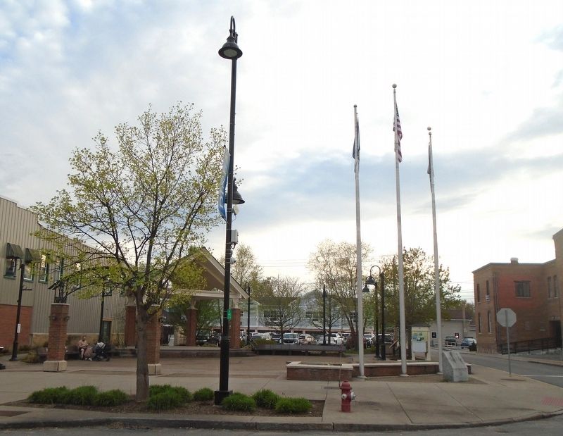 Veterans Memorial image. Click for full size.