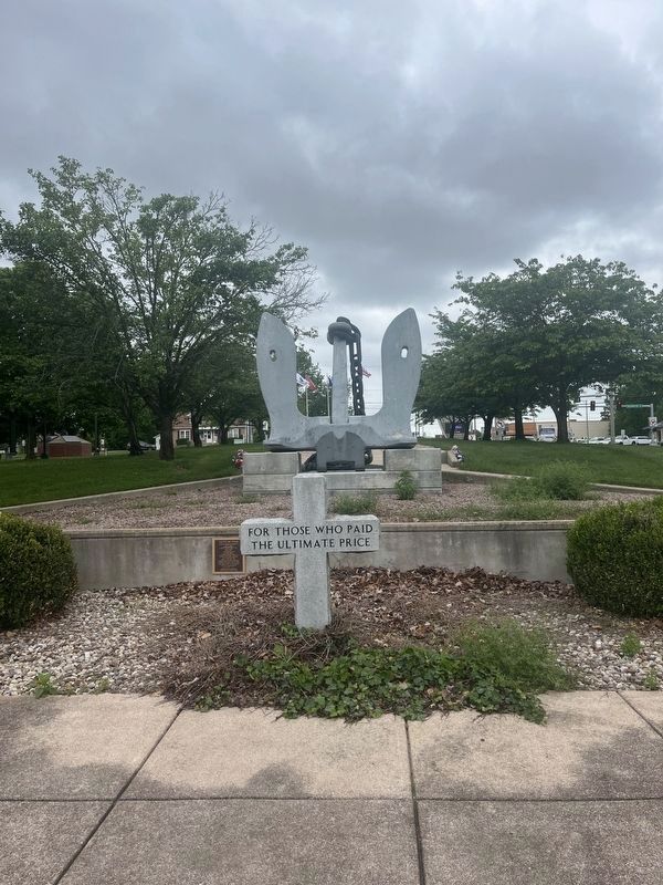 Veterans Memorial image. Click for full size.