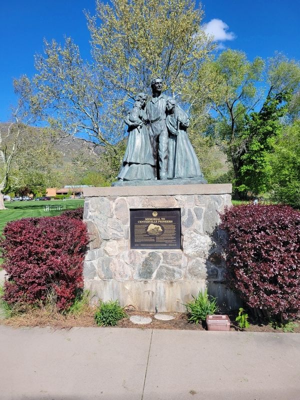 Memorial to Centerville Pioneers Marker image. Click for full size.