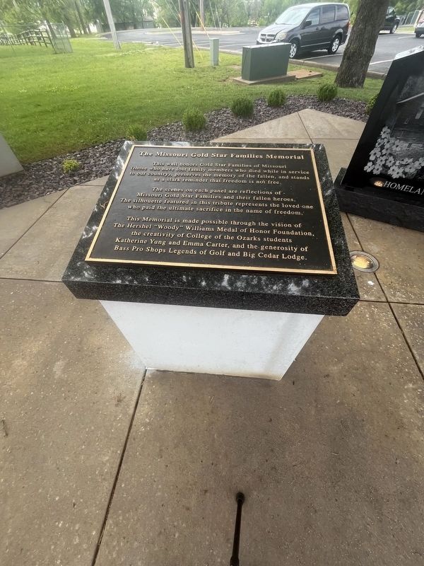 The Missouri Gold Star Families Memorial image. Click for full size.