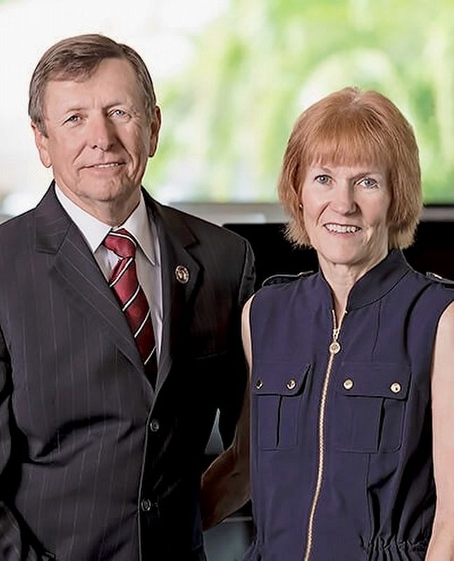 T. Dwayne McCay and Mary Helen McCay image. Click for full size.