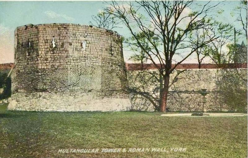 Multangular Tower and Roman Wall image. Click for full size.