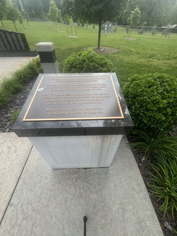 The Missouri Vietnam Veterans Memorial image. Click for full size.