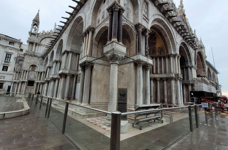 The Piazzetta dei Leoncini Marker at the north side corner of St. Mark�s Basilica image. Click for full size.