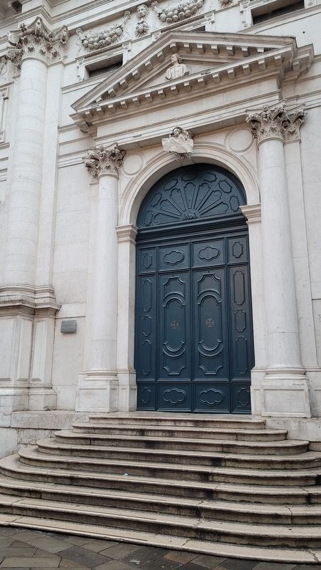 The entrance to the Chiesa di S. Salvador and Marker image. Click for full size.