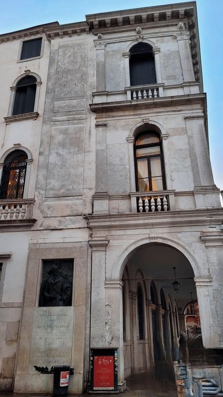 The Giuseppe Mazzini Marker is left of the walkway image. Click for full size.