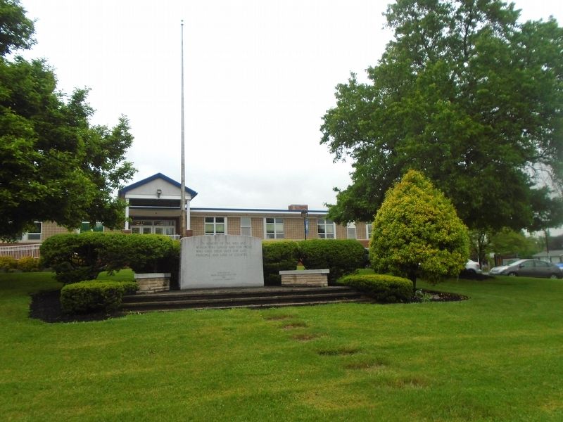 Veterans Memorial image. Click for full size.