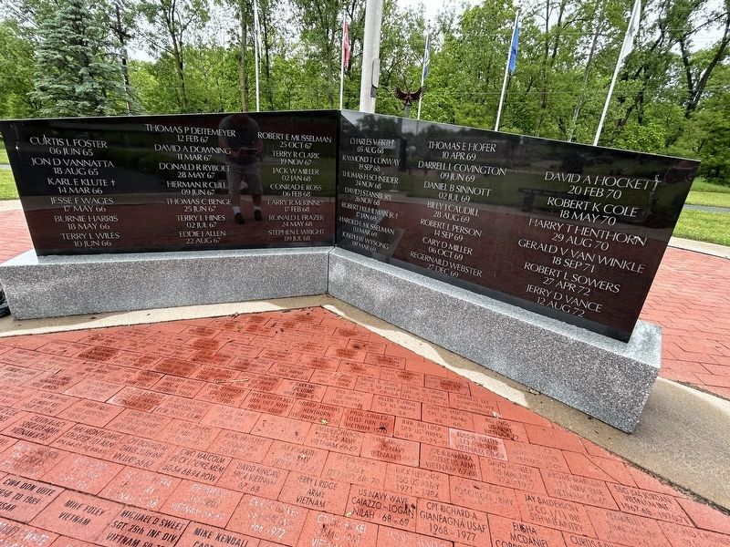 Wayne County Vietnam Memorial image. Click for full size.