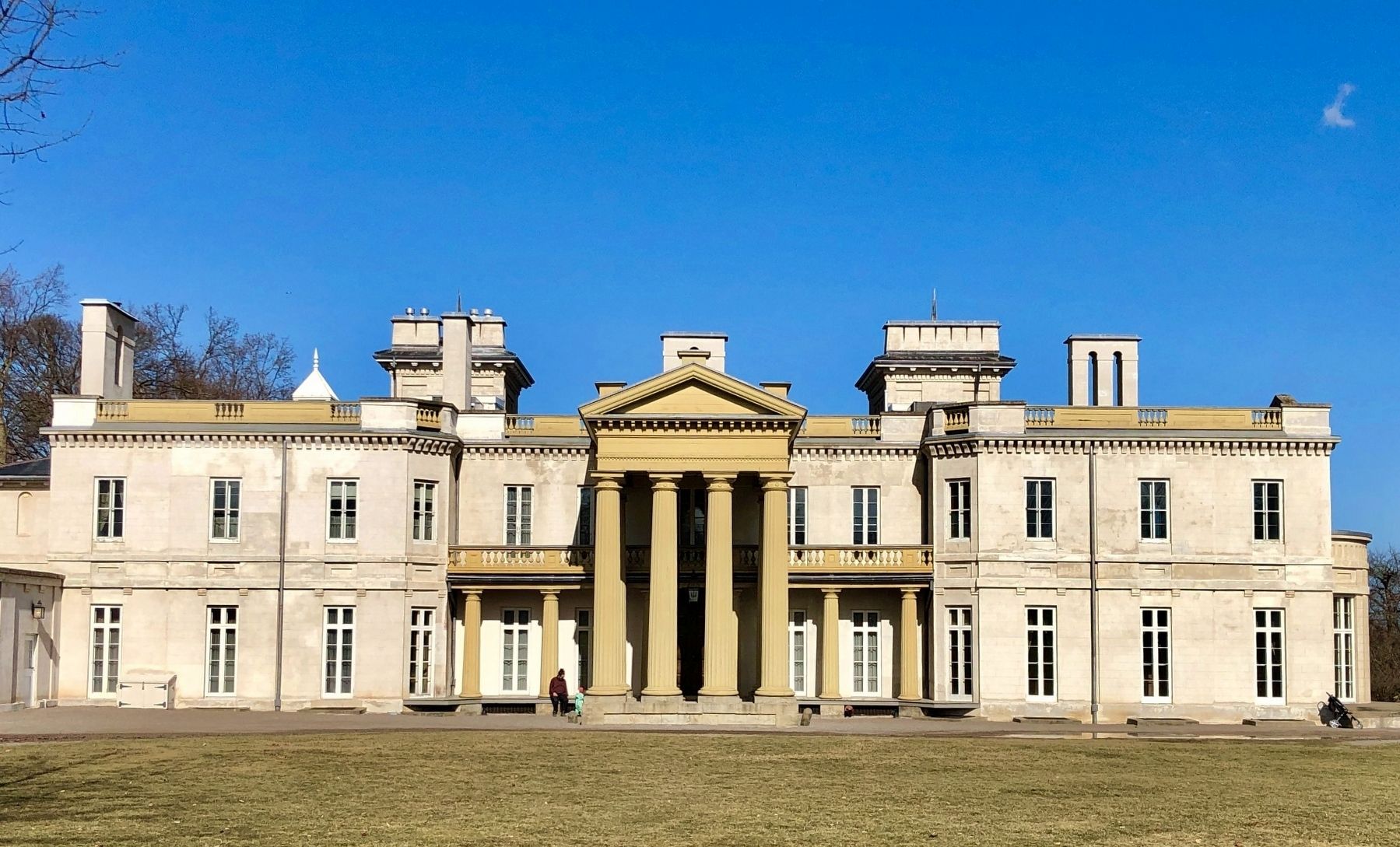 Dundurn Castle image. Click for full size.