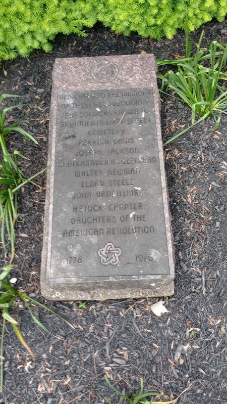 Revolutionary War Memorial Marker image. Click for full size.