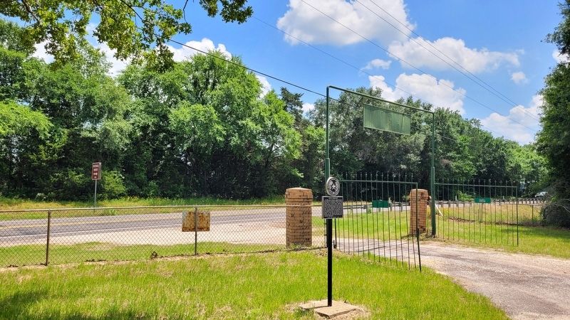 The entrance to Union Cemetery and Marker. Click for full size. The entrance to Union Cemetery and Marker image. Click for full size.
