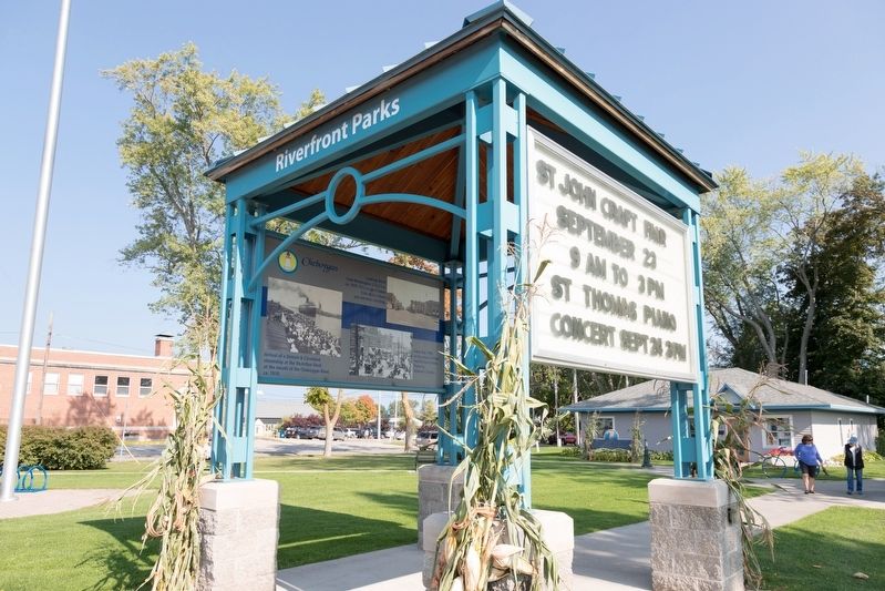 Kiosk at Entrance to Washington Park image. Click for full size.