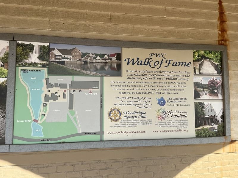 Walk of Fame orientation signage image. Click for full size.
