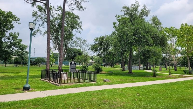 The view of the marker in Dow Park image. Click for full size.