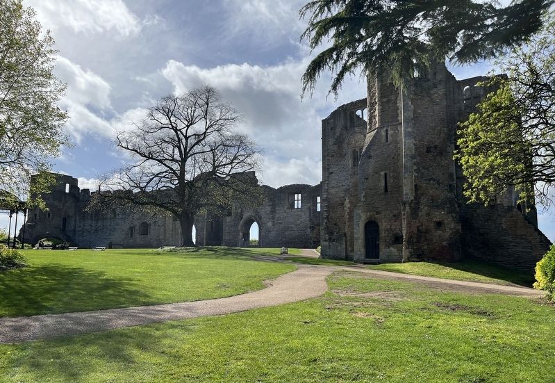 Newark Castle image. Click for full size.