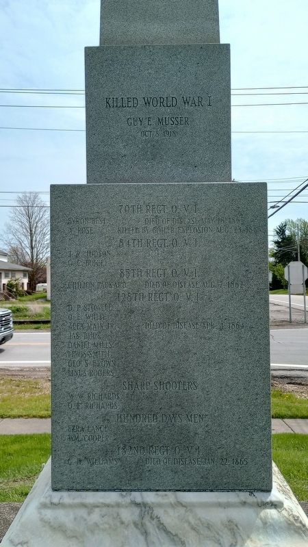 Chatham Veterans Memorial image. Click for full size.