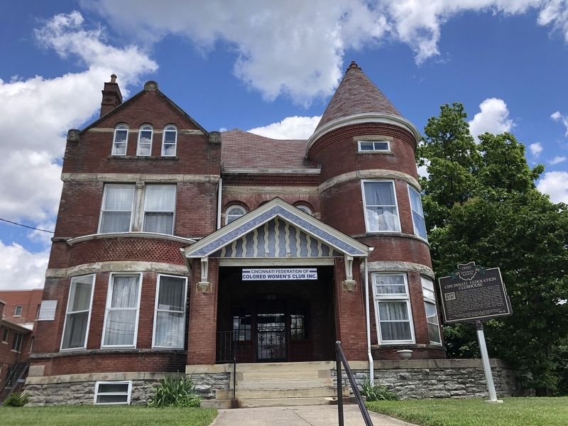 Cincinnati Federation of Colored Women�s Clubs / Cincinnati Federation Clubhouse Marker image. Click for full size.