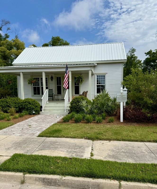 W.H. & Idumea Gray Marshall Home Marker image. Click for full size.