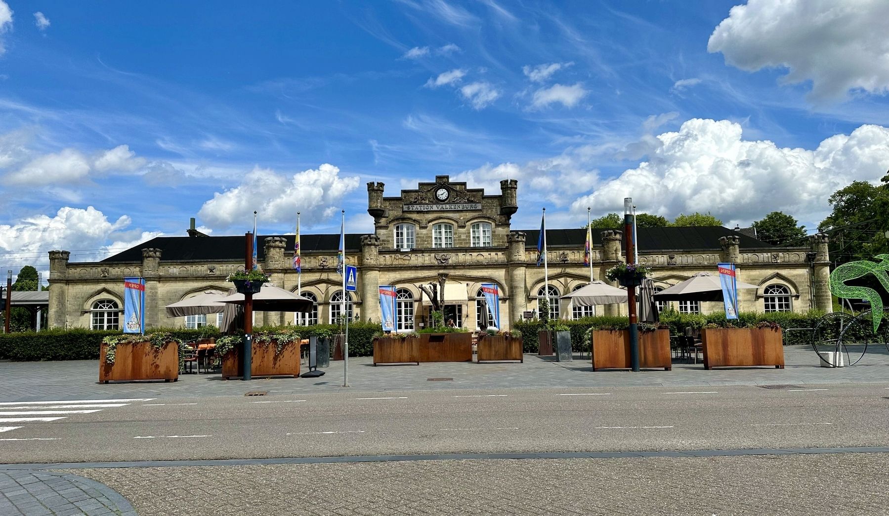 Station Valkenburg / Valkenburg Railway Station. Click for full size. Station Valkenburg / Valkenburg Railway Station image. Click for full size.