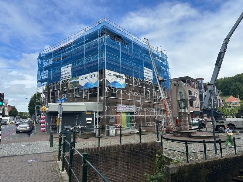 Gulpen bevrijd / Gulpen Liberated Marker - wider view image. Click for full size.