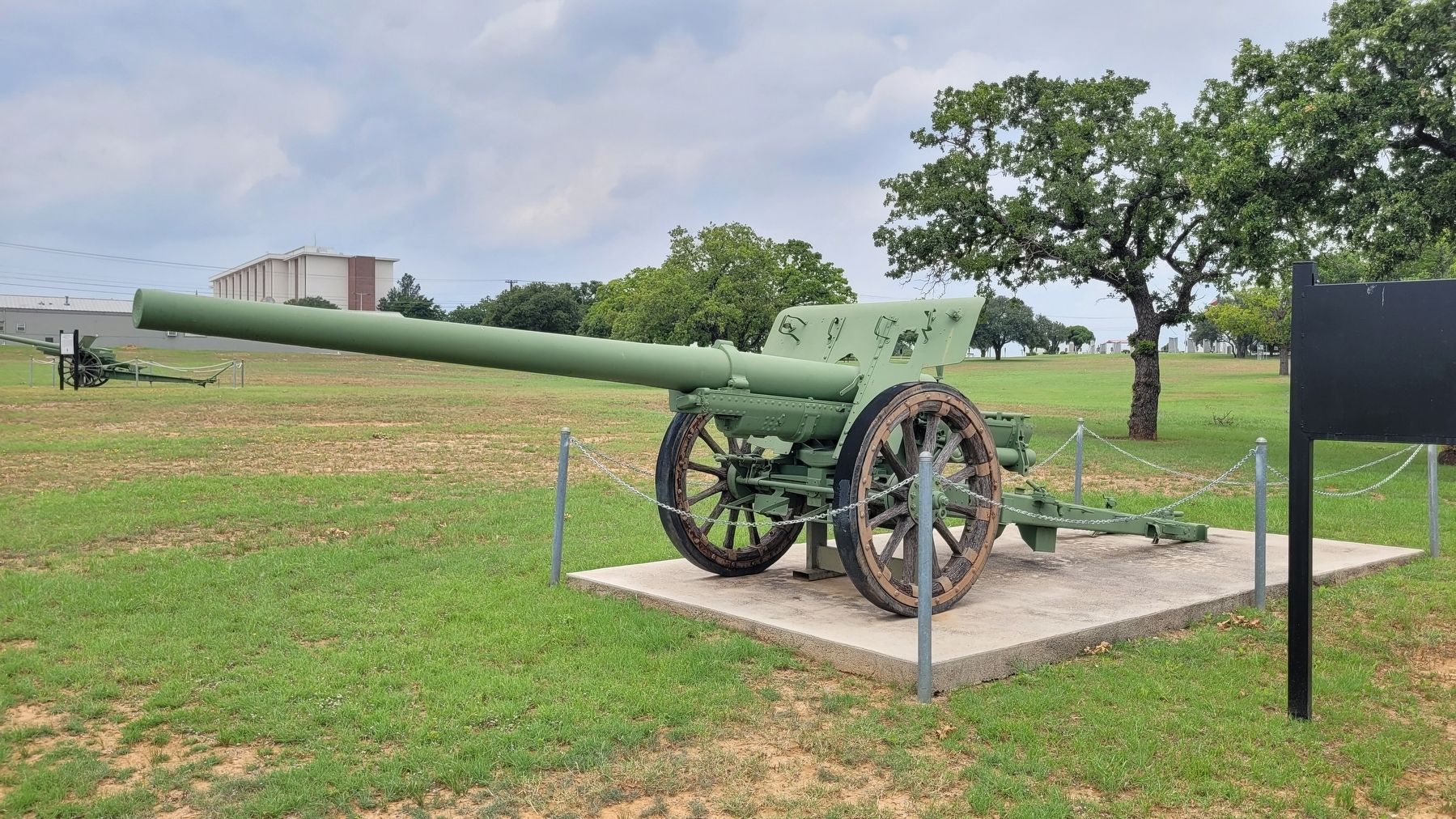 WW II Japanese Model 92 (1932) 105mm Gun image. Click for full size.