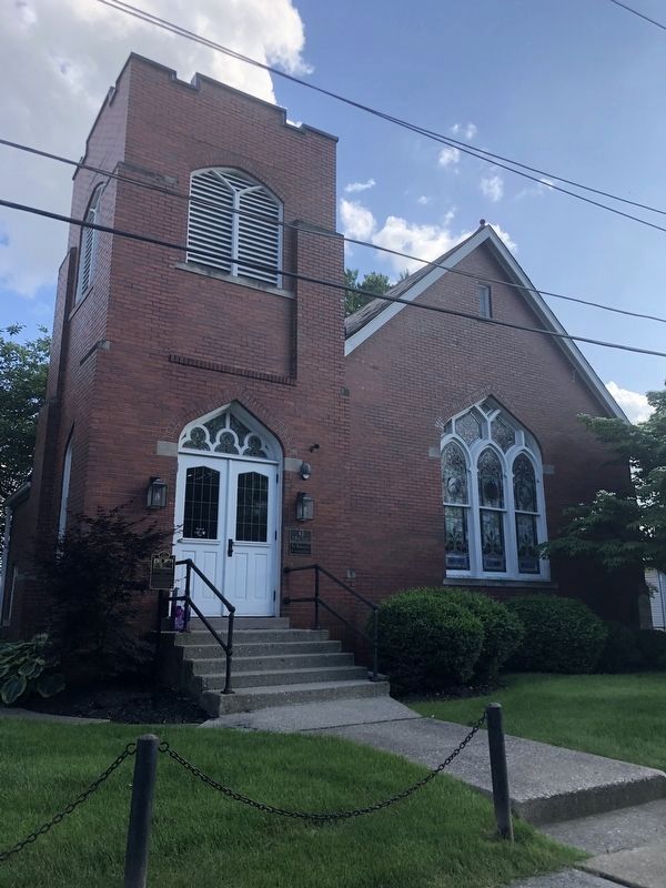 Grace Evangelical Lutheran Church / Independent Order of Odd Fellows Lodge 327 Marker. Click for full size. Grace Evangelical Lutheran Church / Independent Order of Odd Fellows Lodge 327 Marker image. Click for full size.