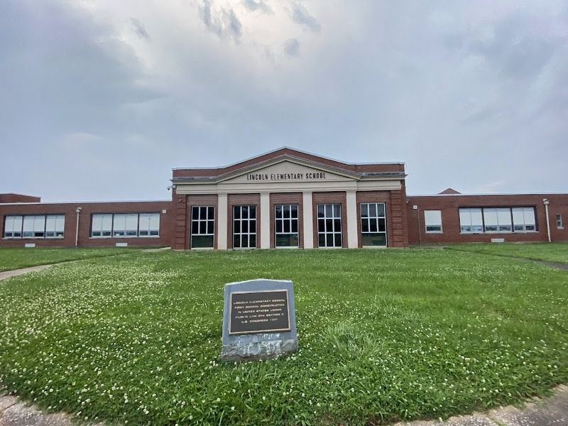 Lincoln Elementary School Marker. Click for full size. Lincoln Elementary School Marker image. Click for full size.