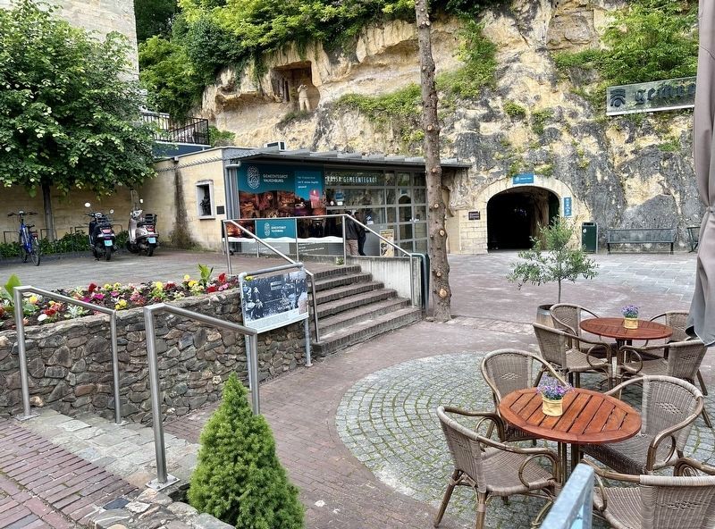 Gemeentegrot als schuilplaats / Municipal Cave as Shelter Marker - wide view. Click for full size. Gemeentegrot als schuilplaats / Municipal Cave as Shelter Marker - wide view image. Click for full size.