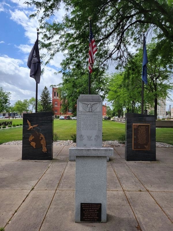 Saginaw County Veterans Memorial image. Click for full size.