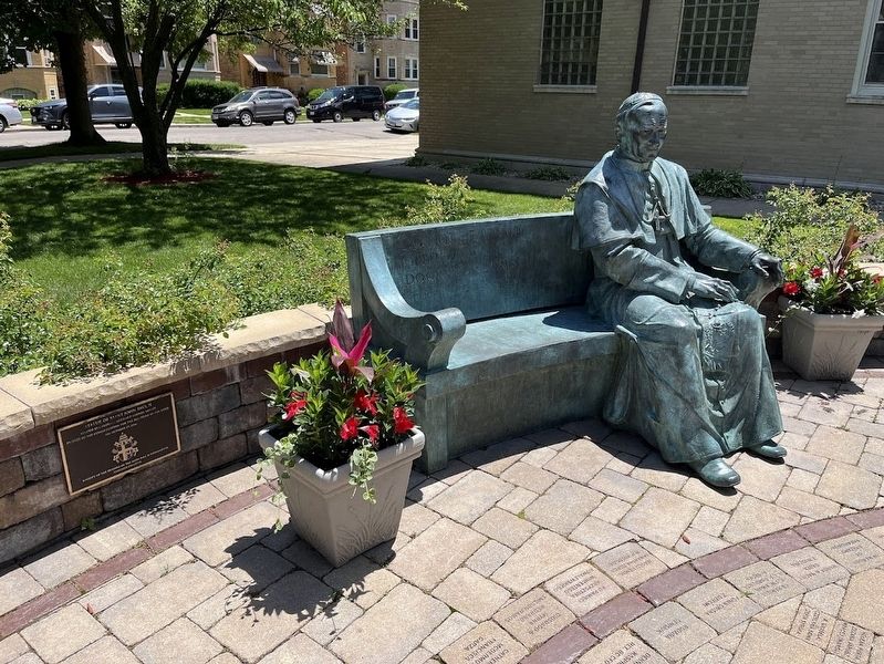 Pope John Paul II statue. Click for full size. Pope John Paul II statue image. Click for full size.