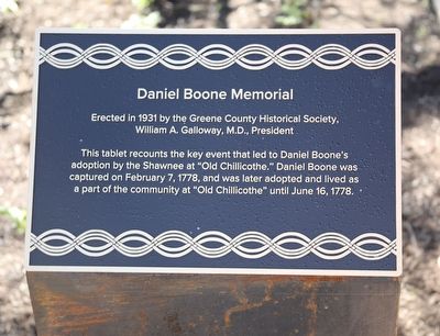 Explanatory plaque for the Col. Daniel Boone Tablet. Click for full size. Explanatory plaque for the Col. Daniel Boone Tablet image. Click for full size.
